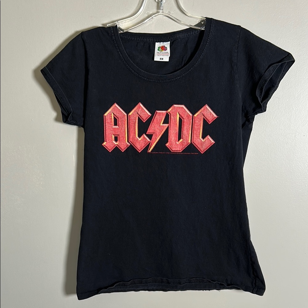 AC DC Women’s Fruit of The Loom 100% Cotton Y2K Black T-Shirt Size Small - Picture 1 of 9